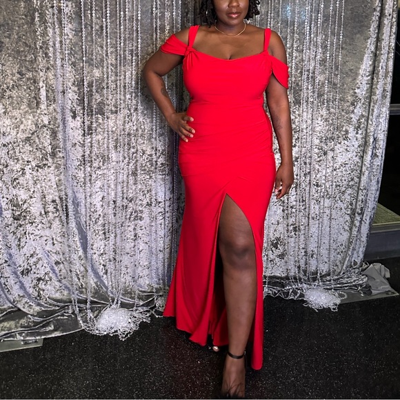 Maternity-Friendly Outfits! - Picture 10 of 14